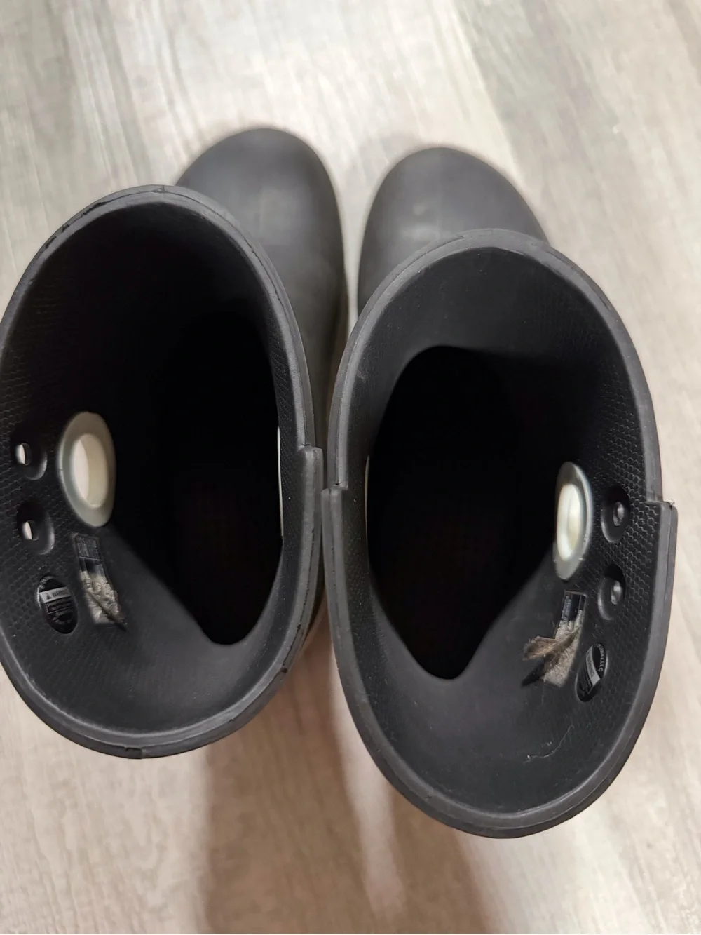 Crocs Women’s Size 7 Black Jaunt Shorty Rain Boots Waterproof Ankle Boots
